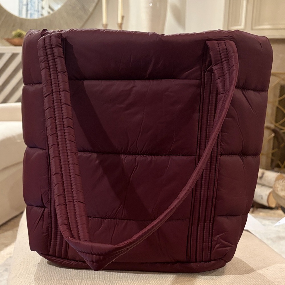 Land's End Burgundy Wanderweight Ultralight Packable Tote Bag/NWOT - Picture 7 of 13